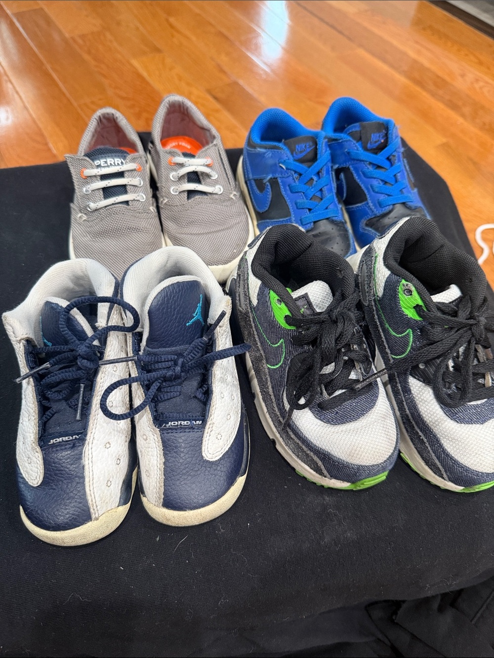 Nike Kids Black, White & Green Sneakers